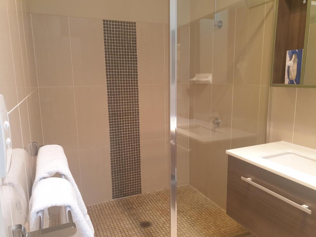 Cobar Central Motor Inn Bagian luar foto