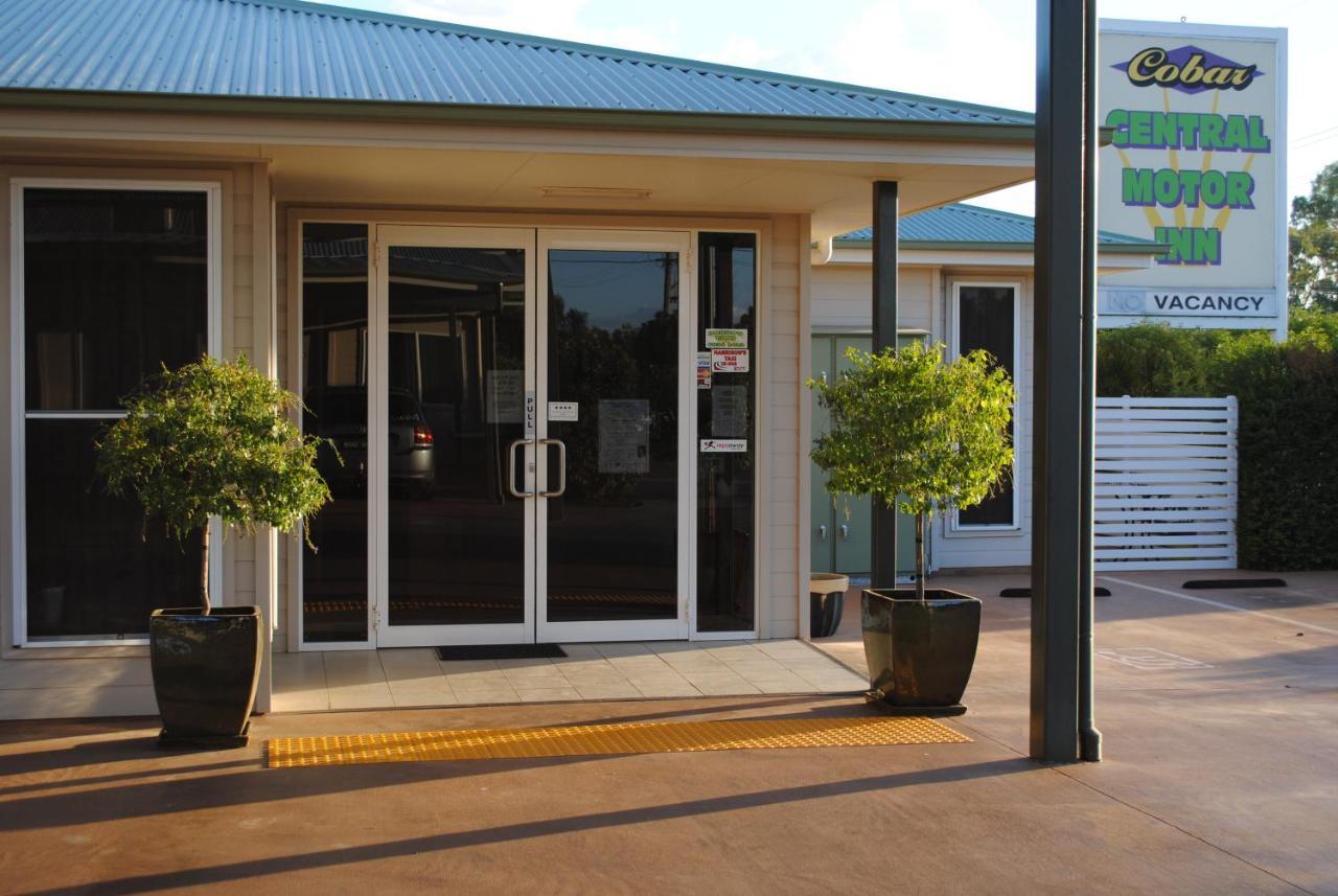 Cobar Central Motor Inn Bagian luar foto