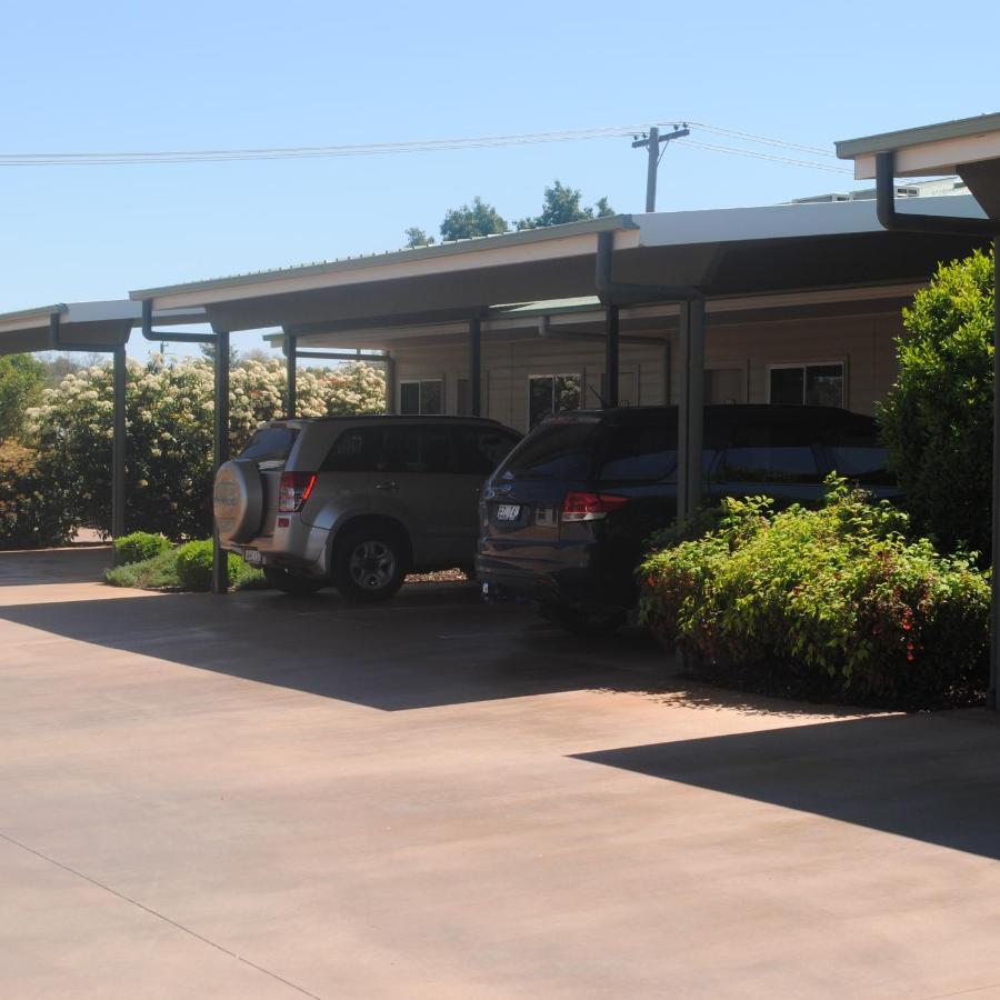 Cobar Central Motor Inn Bagian luar foto