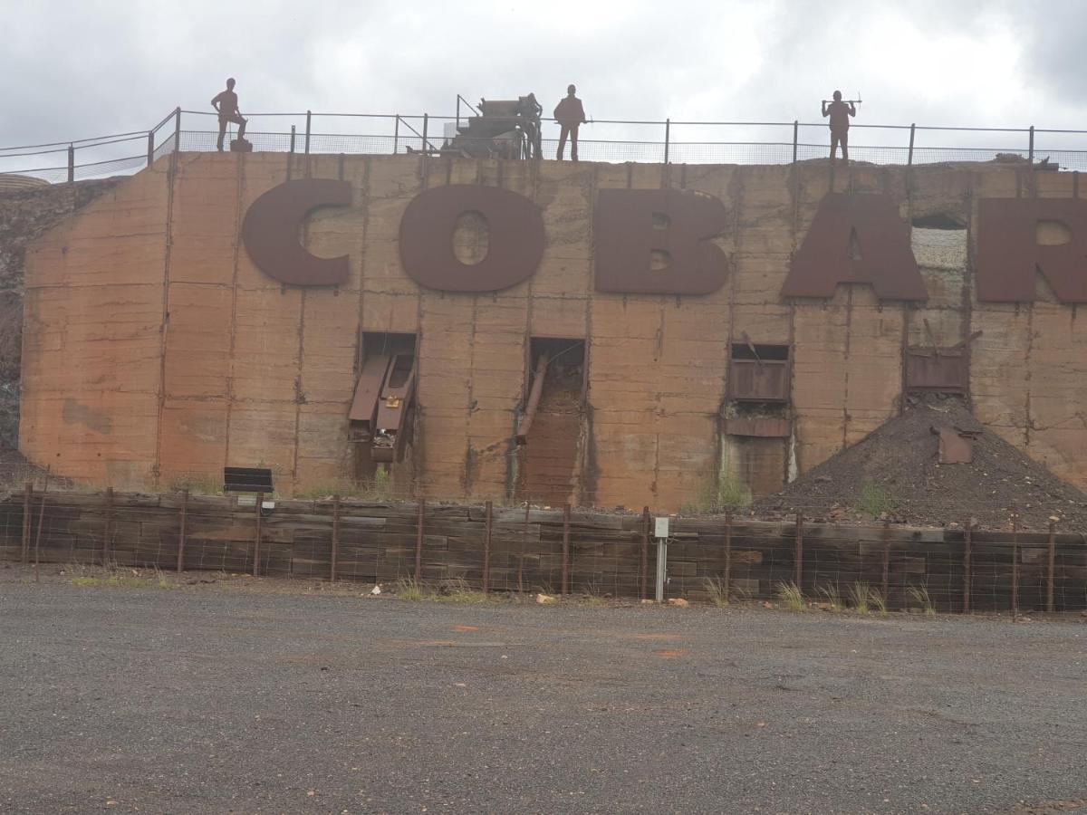 Cobar Central Motor Inn Bagian luar foto